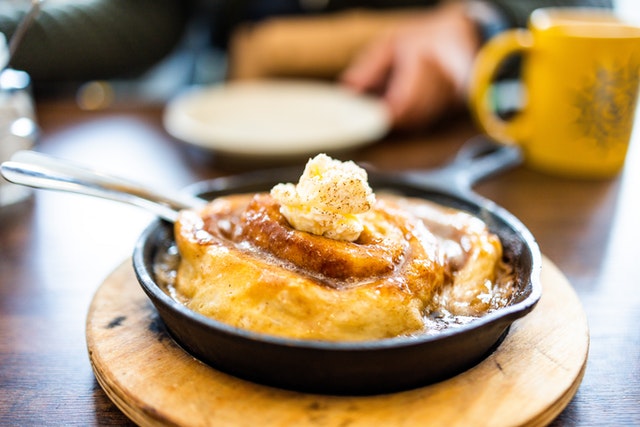 cast iron skillet